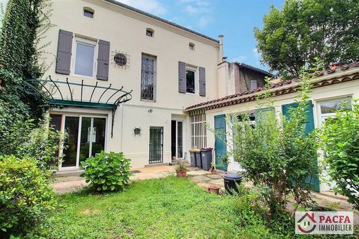 Luxe woning in Castres, Tarn