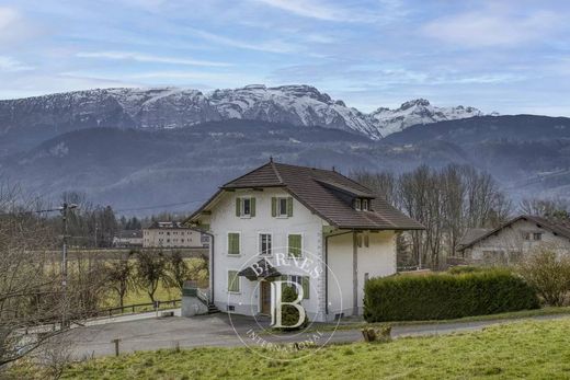 Luxus-Haus in Marignier, Haute-Savoie