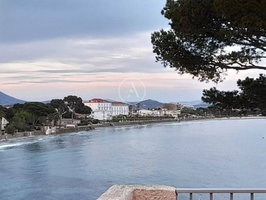 La Seyne-sur-Mer, Varのアパートメント