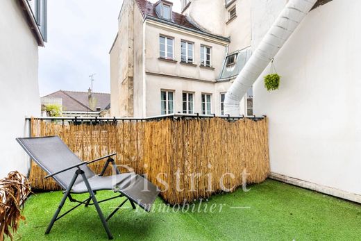 Apartment in Sorbonne, Jardin des Plantes, Saint-Victor, Paris