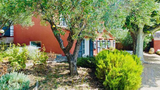 Усадьба / Сельский дом, Aups, Var