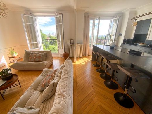 Apartament w Le Raincy, Seine-Saint-Denis
