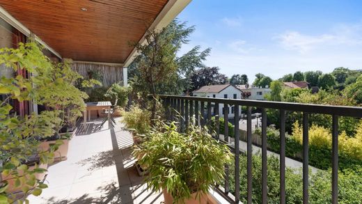 아파트 / Vaucresson, Hauts-de-Seine