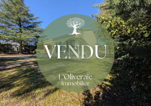 Casa de luxo - La Destrousse, Bocas do Ródano