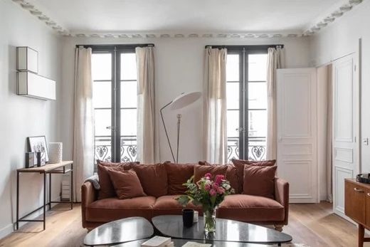 Apartment in Provence-Opéra – Grands Boulevards, Paris