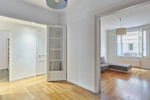 Apartment / Etagenwohnung in La Muette, Auteuil, Porte Dauphine, Paris