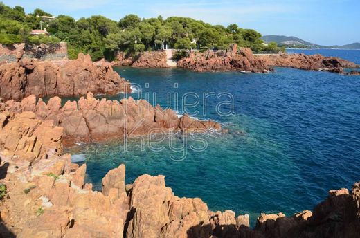Apartment in Saint-Raphaël, Var