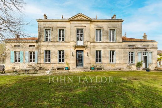 Rural or Farmhouse in Bordeaux, Gironde
