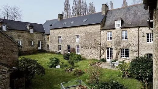 Luxury home in Dinan, Côtes-d'Armor