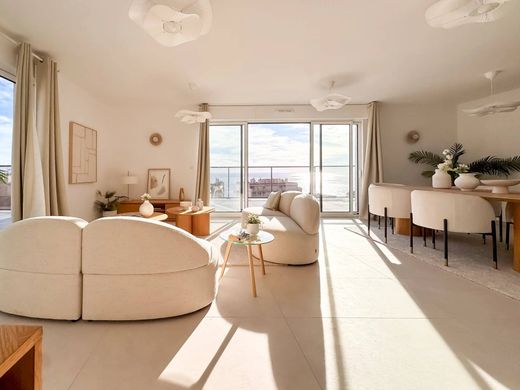 Apartment / Etagenwohnung in Cap-d'Ail, Alpes-Maritimes