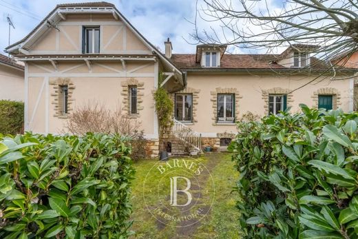 Luxury home in Viroflay, Yvelines