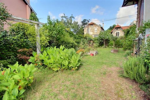 Luxus-Haus in Saint-Maur-des-Fossés, Val-de-Marne