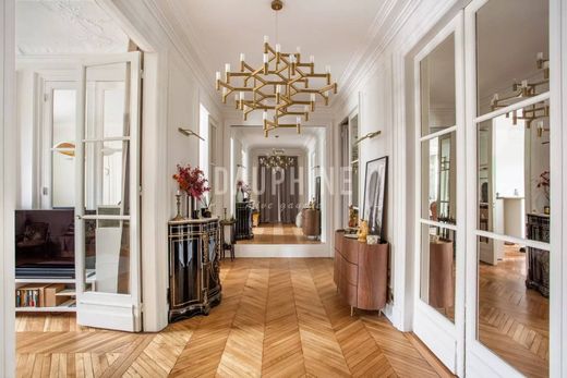 Appartement à Saint-Germain, Odéon, Monnaie, Paris