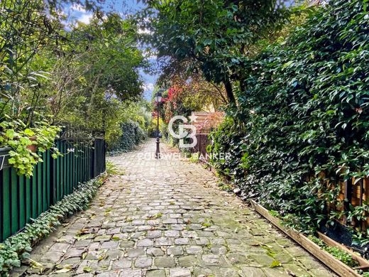 豪宅  Buttes-Chaumont, Villette, Bas Belleville, Paris