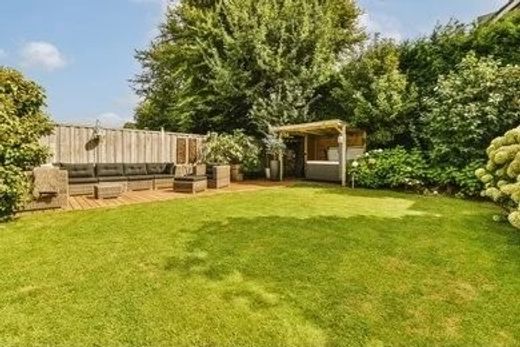 豪宅  Magny-le-Hongre, Seine-et-Marne