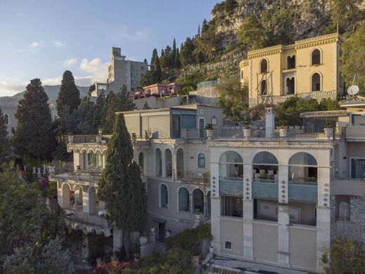 Villa in Taormina, Messina