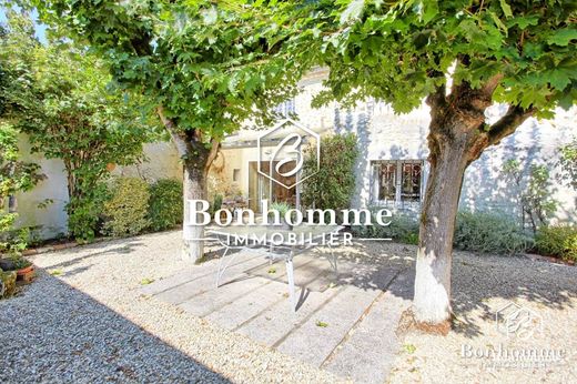 Casa di lusso a Saint-Selve, Gironda