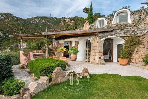 别墅  Porto Cervo, 萨萨里省