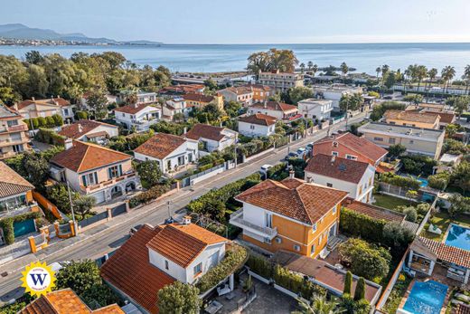 Πολυτελή κατοικία σε Villeneuve-Loubet, Alpes-Maritimes