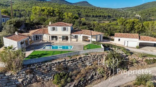 Luxe woning in Cuers, Var