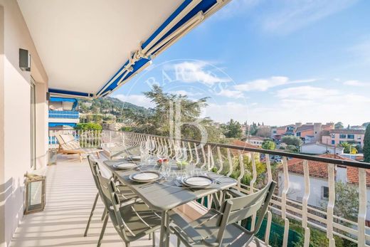 Apartment / Etagenwohnung in Le Cannet, Alpes-Maritimes