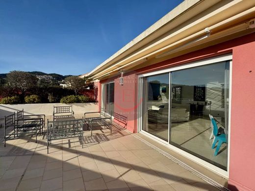 Apartment in Mandelieu-la-Napoule, Alpes-Maritimes