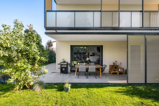 Двухуровневые апартаменты, Saint-Cyr-au-Mont-d'Or, Rhône