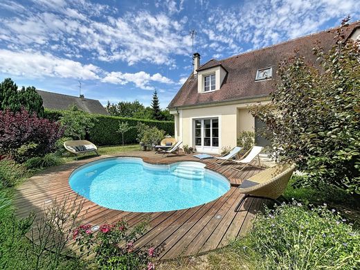 Luxury home in Bois-le-Roi, Seine-et-Marne