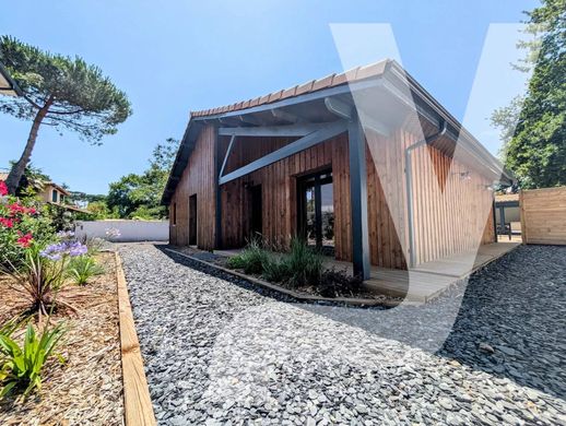 豪宅  Gujan-Mestras, Gironde