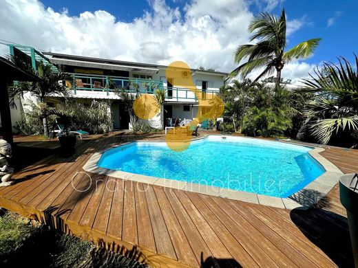 Villa in Saint-Leu, Réunion