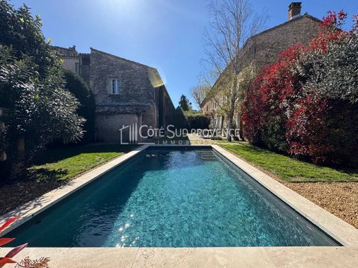 Rural or Farmhouse in Saint-Didier, Vaucluse