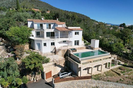 Villa in Mandelieu-la-Napoule, Alpes-Maritimes