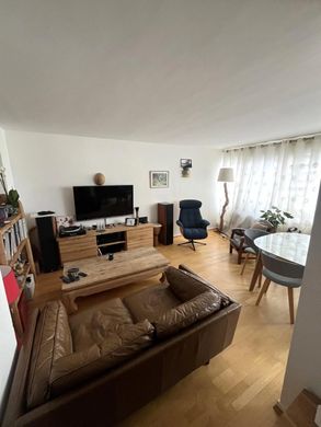 Apartment / Etagenwohnung in Fontenay-sous-Bois, Val-de-Marne