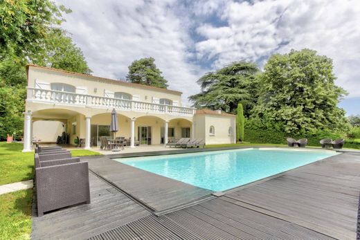 Luxury home in Écully, Rhône
