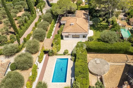 Mougins, Alpes-Maritimesのヴィラ