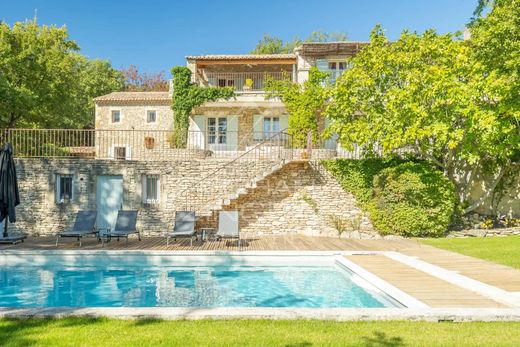 Luxury home in Gordes, Vaucluse