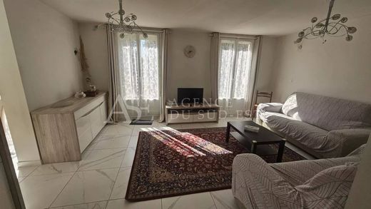 Apartment in Aix-en-Provence, Bouches-du-Rhône