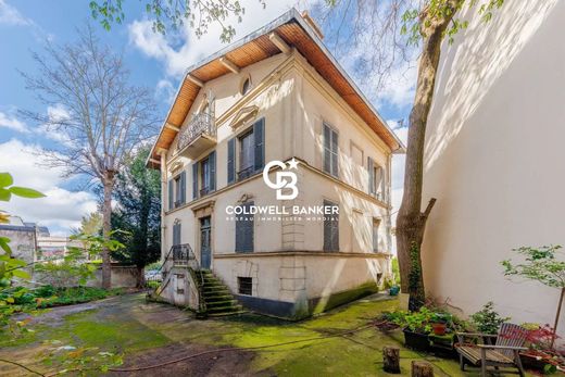 Luxe woning in Montrouge, Hauts-de-Seine