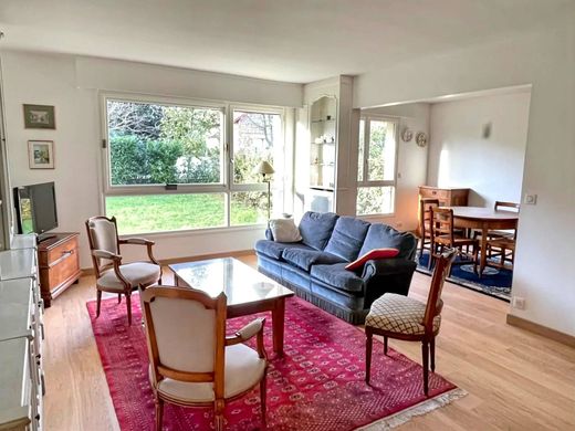 Apartament w Chatou, Yvelines