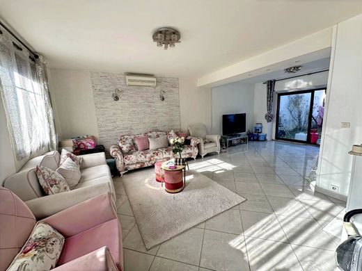 Luxury home in Arcueil, Val-de-Marne