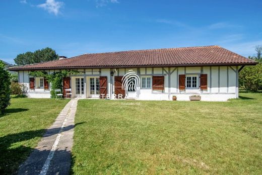 Luxury home in Seignosse, Landes