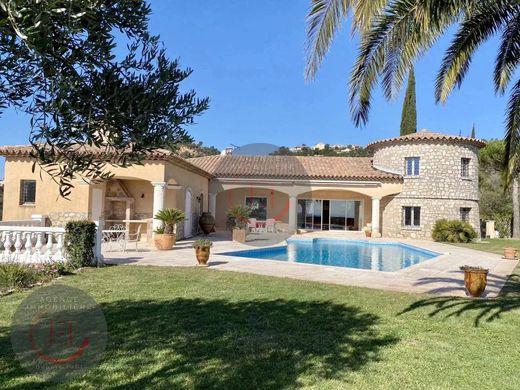 Maison de luxe à Les Adrets-de-l'Estérel, Var
