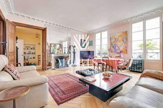 Apartment / Etagenwohnung in Provence-Opéra – Grands Boulevards, Paris