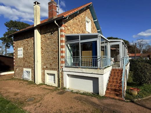 Luxus-Haus in Saint-Brevin-les-Pins, Loire-Atlantique