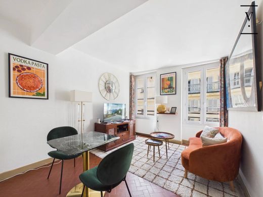 Apartment / Etagenwohnung in Saint-Germain, Odéon, Monnaie, Paris