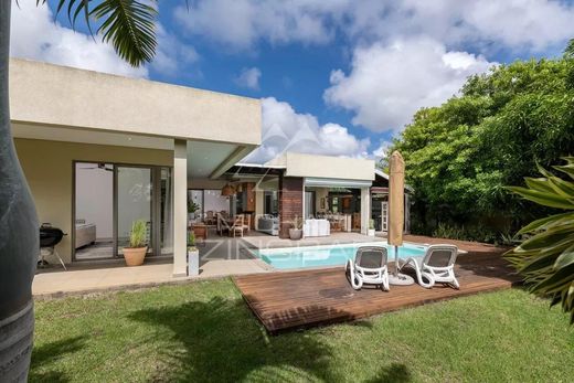 Villa in Grand Baie, Rivière du Rempart District