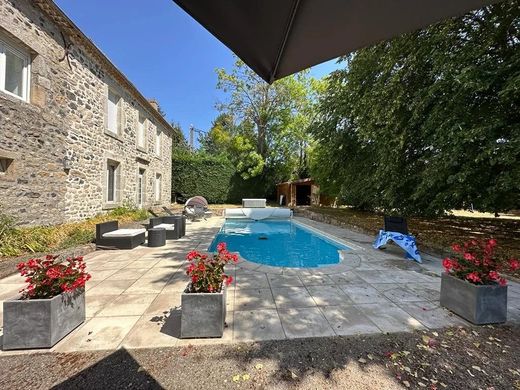 Casa di lusso a Issanlas, Ardèche