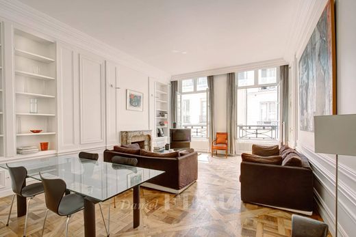 Daire Saint-Germain, Odéon, Monnaie, Paris