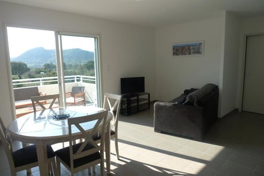 Apartment / Etagenwohnung in Oletta, Haute-Corse