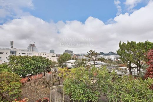 モット・ピケ、コメルス、ネッケル, Parisのアパートメント